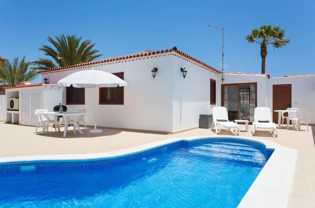 Luxury sunny villa with private heated pool